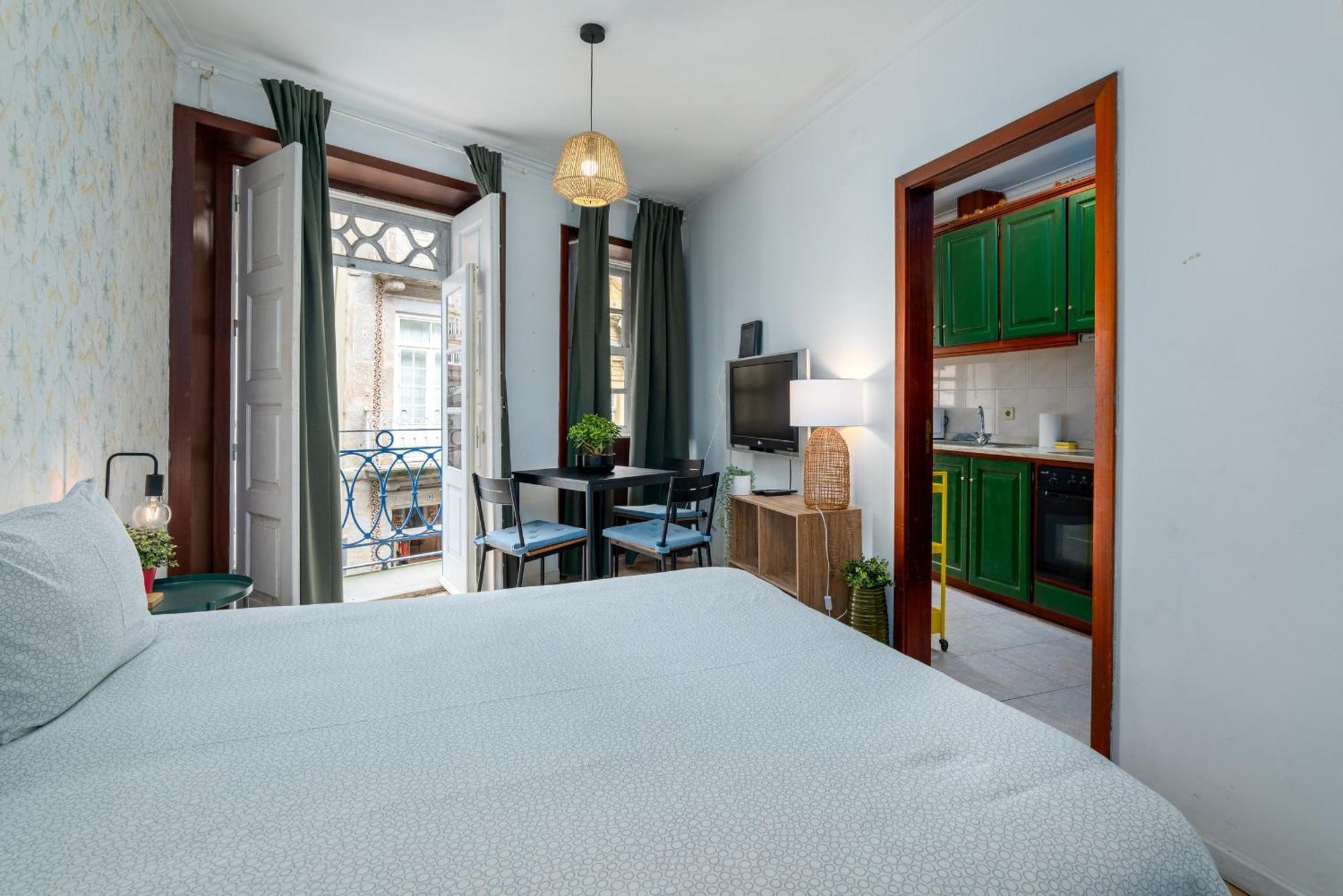 Appartement Renovated Feb25 Clerigos Cozy Balcony With Self Check In à OOporto Extérieur photo